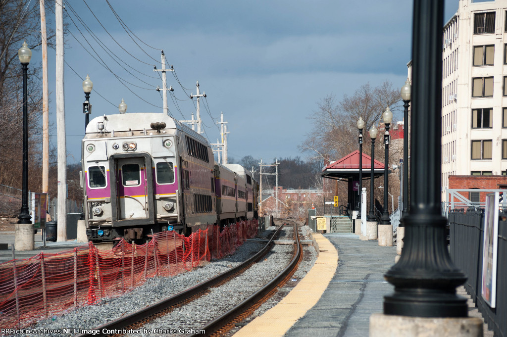 MBTA 1722 now boarding